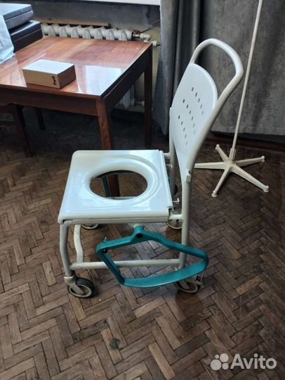 Стул туалет для инвалидом на колёсах Rebotec
