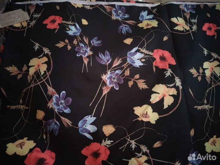 Отрез ткани плательная