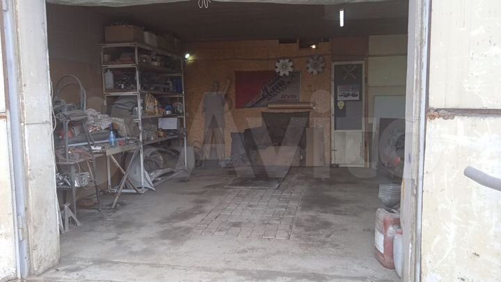 Гараж, > 30 м²