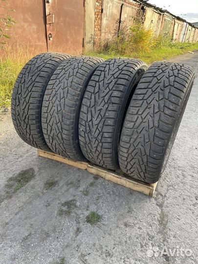 Nokian Tyres Hakkapeliitta 7 SUV 215/65 R16