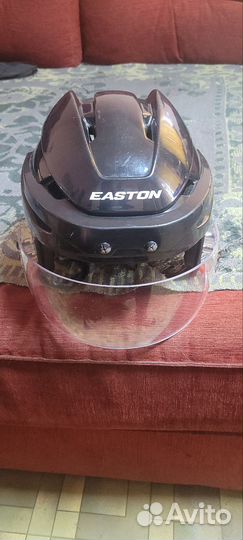 Хоккейный шлем