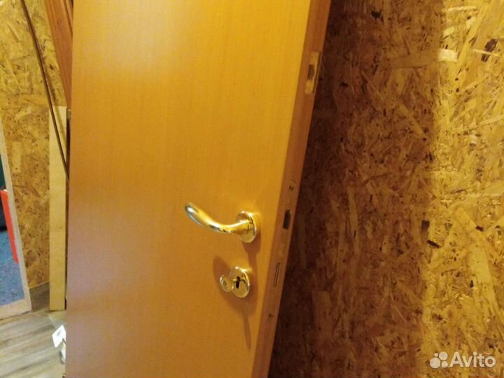 Двери межкомнатные бу