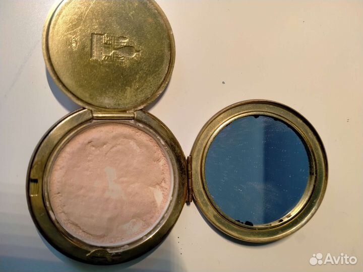 Пудреница Ленэмальер ссср.1950г.латунь