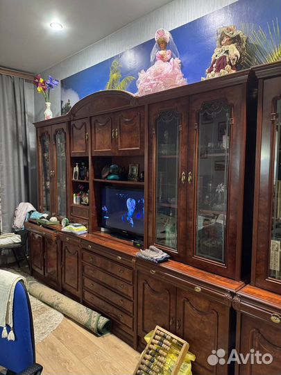 Стенка в гостиную