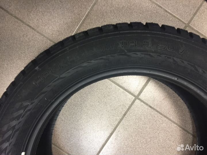 Nokian Tyres Hakkapeliitta 9 SUV 235/55 R19 105T