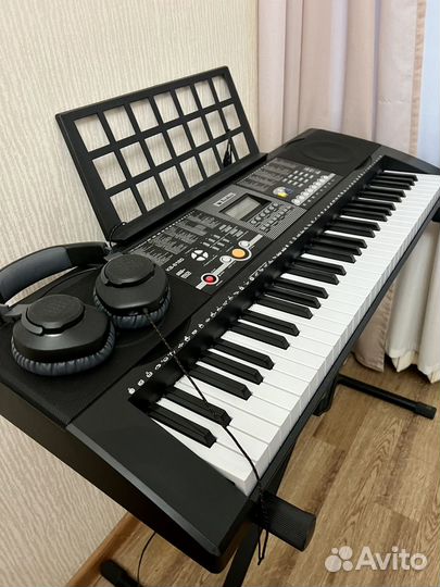 Синтезатор Tesler KB-6180