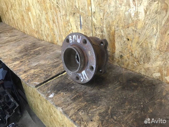 Ступица задняя правая Bmw X5 E70 универсал 4.8