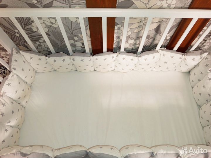 Бортики в кроватку с одеялом