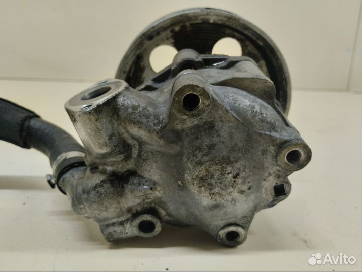 Насос гидроусилителя Audi Q5/SQ5