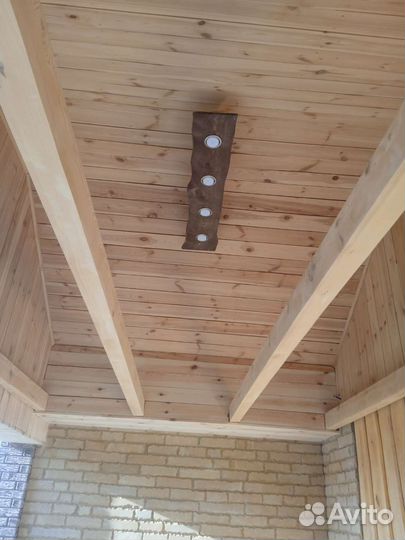 Люстра из дерева