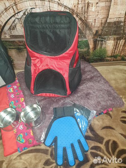 Переноска, лежанки, варежки для шерсти и др