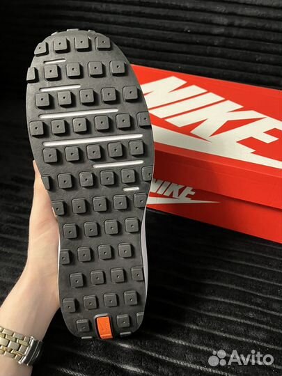 Кроссовки nike waffle one