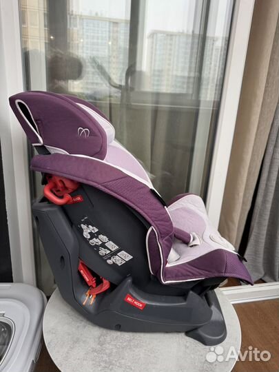 Автомобильное кресло Carmate swing moon