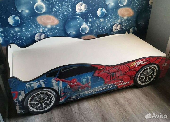 Кровать машинка детская