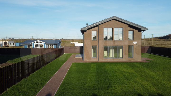 Дом 174,6 м² на участке 10 сот.