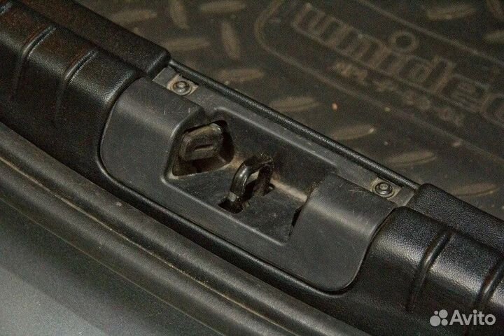 Накладка в проем багажника Renault Duster