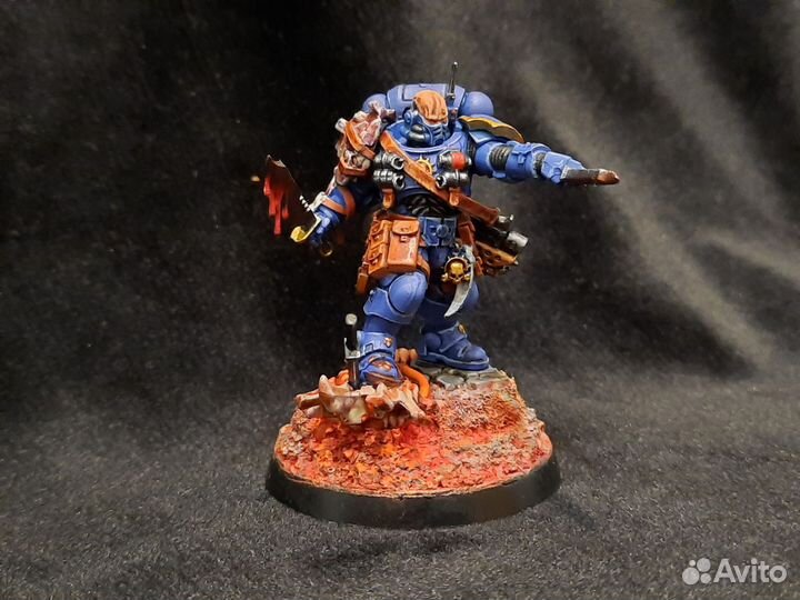 Warhammer 40k SM Lieutenant with Combi-Weapon:
