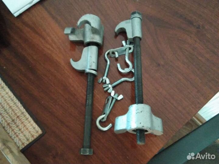 Стяжка для пружин