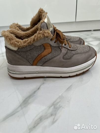 Зимние женские кроссовки voile blanche