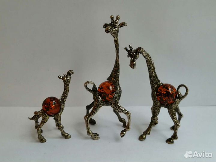 Жираф бронза янтарь