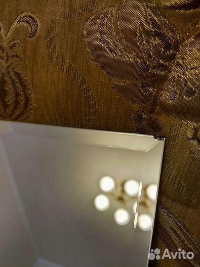 Зеркало с фацетом