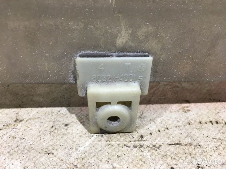 Стекло двери переднее правое Opel Monterey UBS25