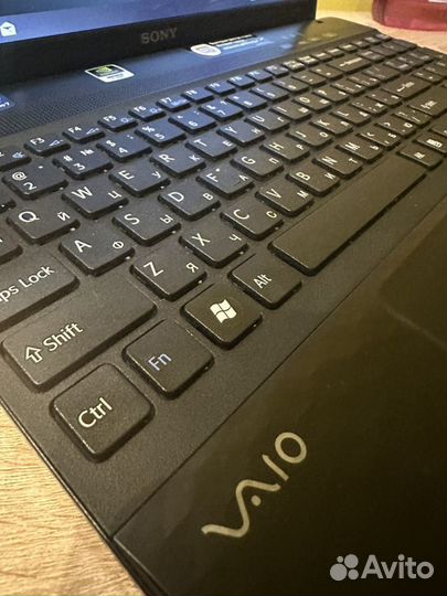 Шустрый Sony Vaio 15 Core i5/8/128SSD/GF410/15.6