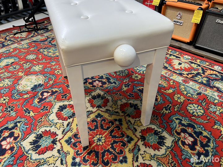 Банкетка для фортепиано