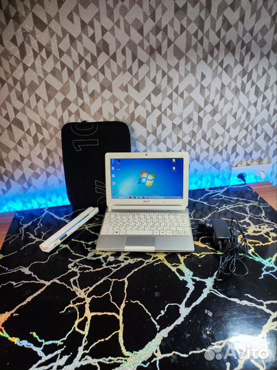 Нетбук Acer D257