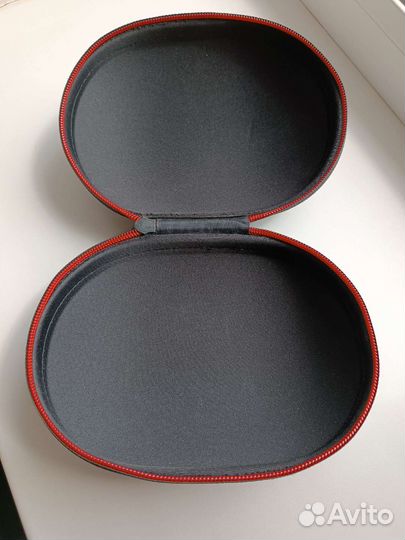 Жосткий кейс для наушников