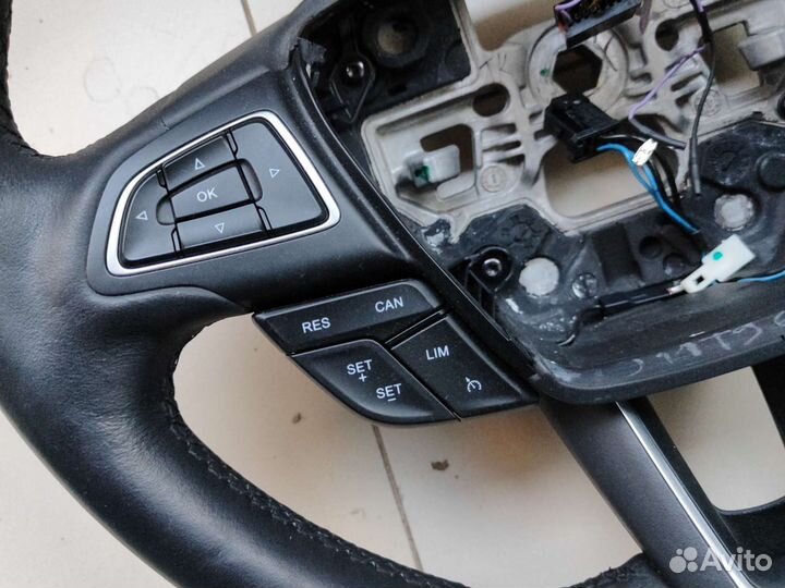 Руль ford kuga 2, focus 3 рестайл обогрев