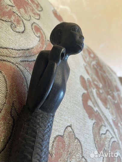 Статуэтка из чёрного дерева