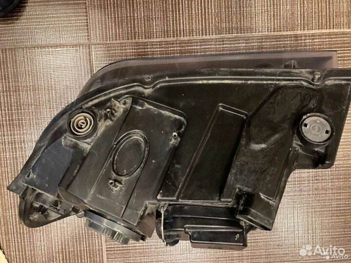 Фара правая BMW X1 E84 оригинал