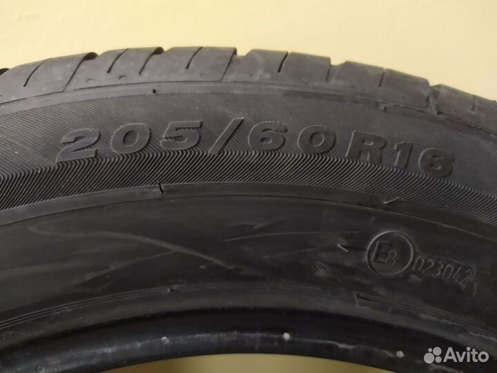 Viatti Strada Asimmetrico 205/60 R16 92