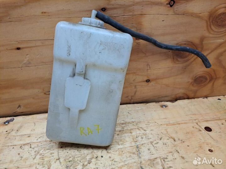 Бачок расширительный Honda Odyssey RA7 F23A 2002