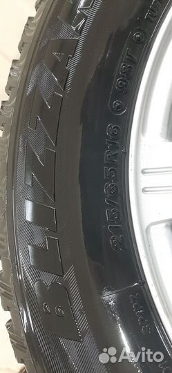 Bridgestone Blizzak Ice 215/65 R16 98