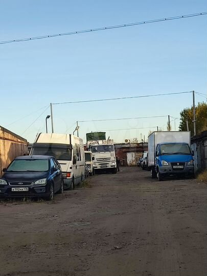 Гараж, > 30 м²