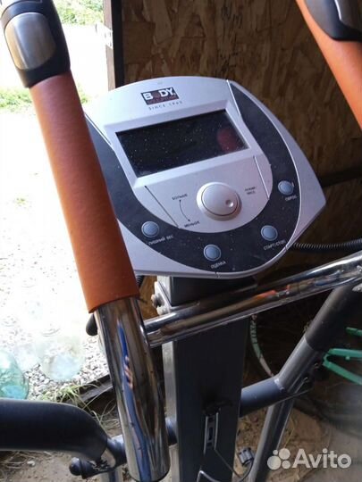 Эллиптический тренажер профессиональный