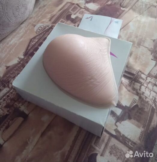 Протез молочной железы