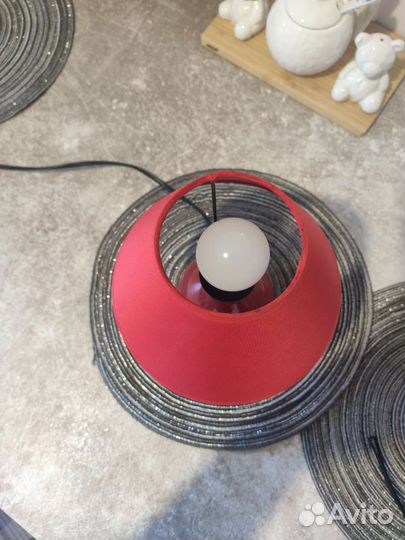 Лампа настольная