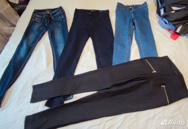 Пакетом вещи для девочки-подростка