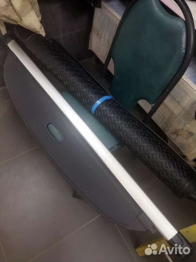 Шторка багажника