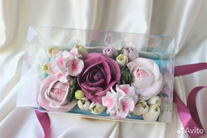 Коробочка - аквариум с зефирными пионами