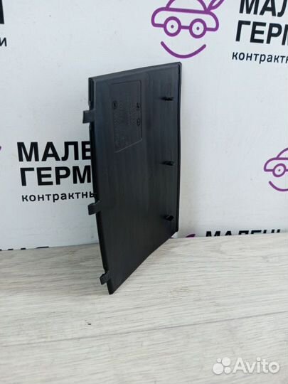 Коврик подстаканника BMW M5 F90 2019 51169383667