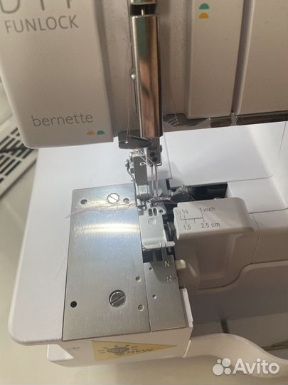 Оверлок bernette b44