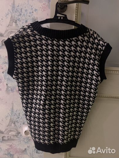 Жилетка женская в школу