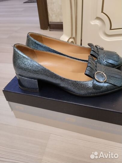 Лоферы женские 37 размер