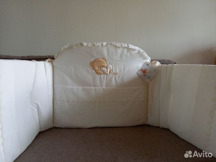 Бортики в кроватку