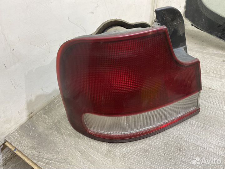 Фонарь задний левый Hyundai Lantra
