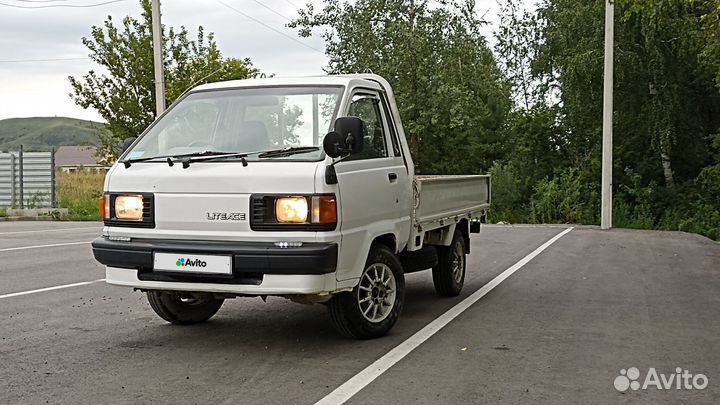 Toyota Lite Ace, 1990